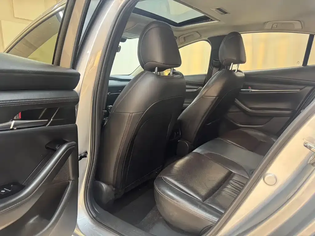 Mazda 3 Axela 2021 из CN, фото 8