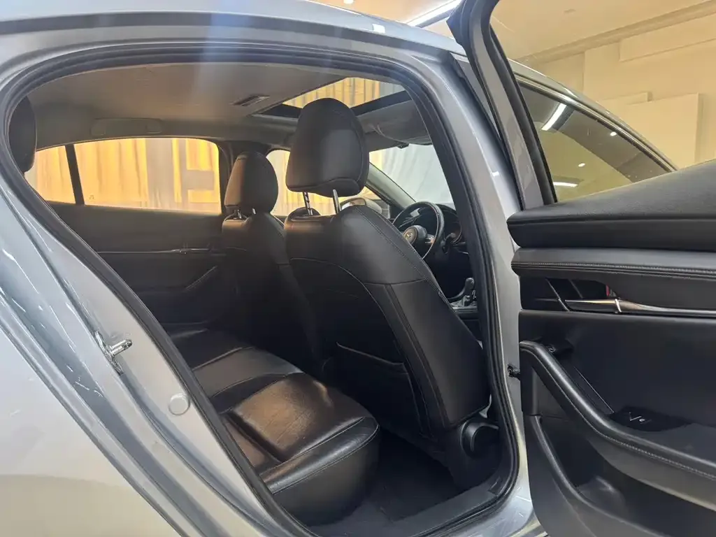 Mazda 3 Axela 2021 из CN, фото 9