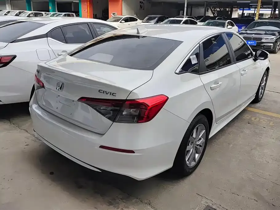 Honda Civic — фото 3