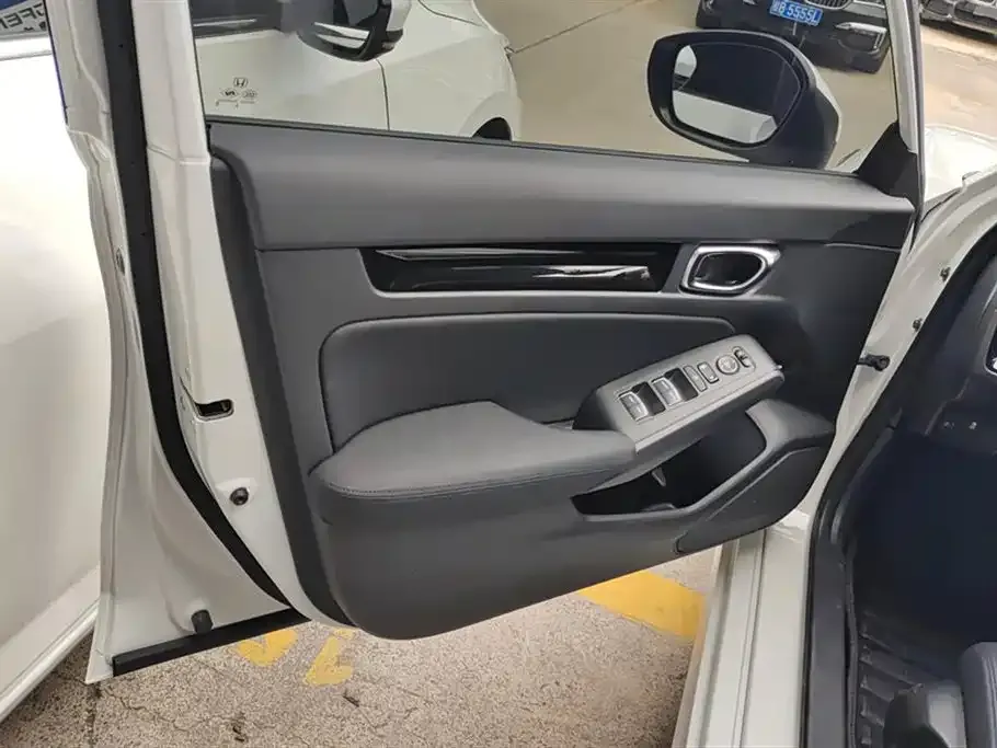 Honda Civic — фото 7