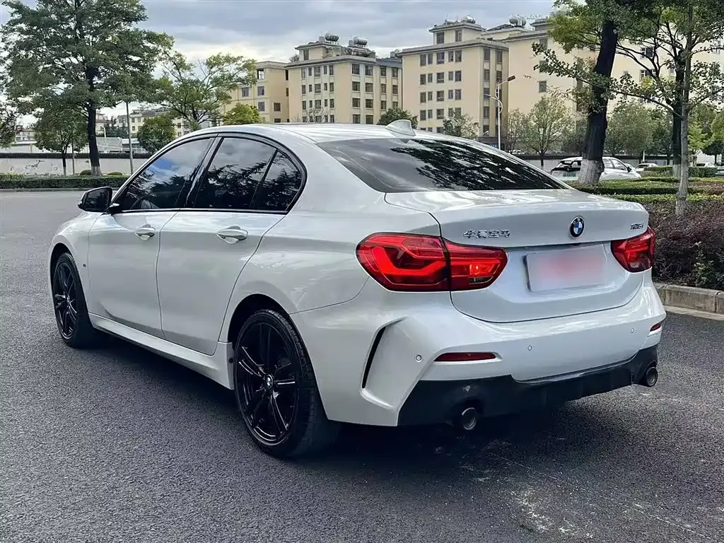 BMW 1 Series 2021 из CN, фото 4