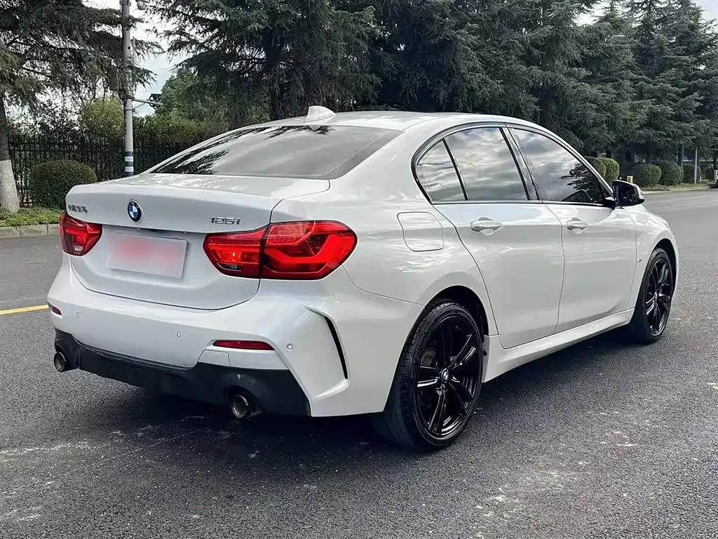 BMW 1 Series 2021 из CN, фото 5
