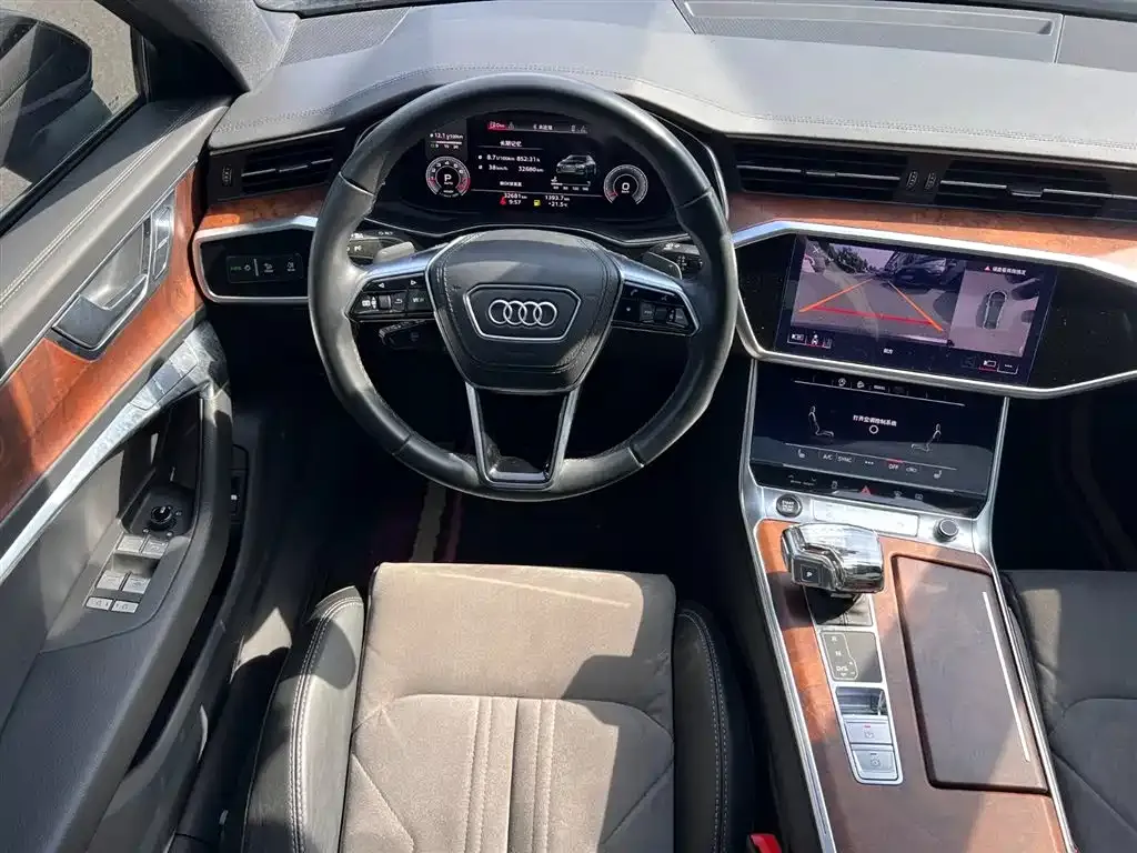 Audi A6L — фото 7