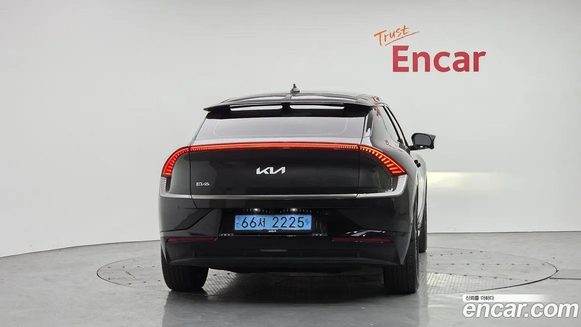 Kia EV6 — фото 4