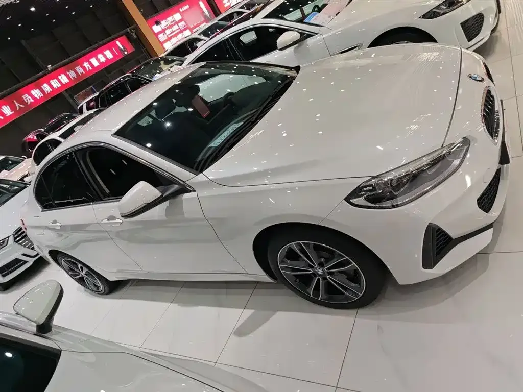 BMW 1 Series 2021 из CN, фото 4