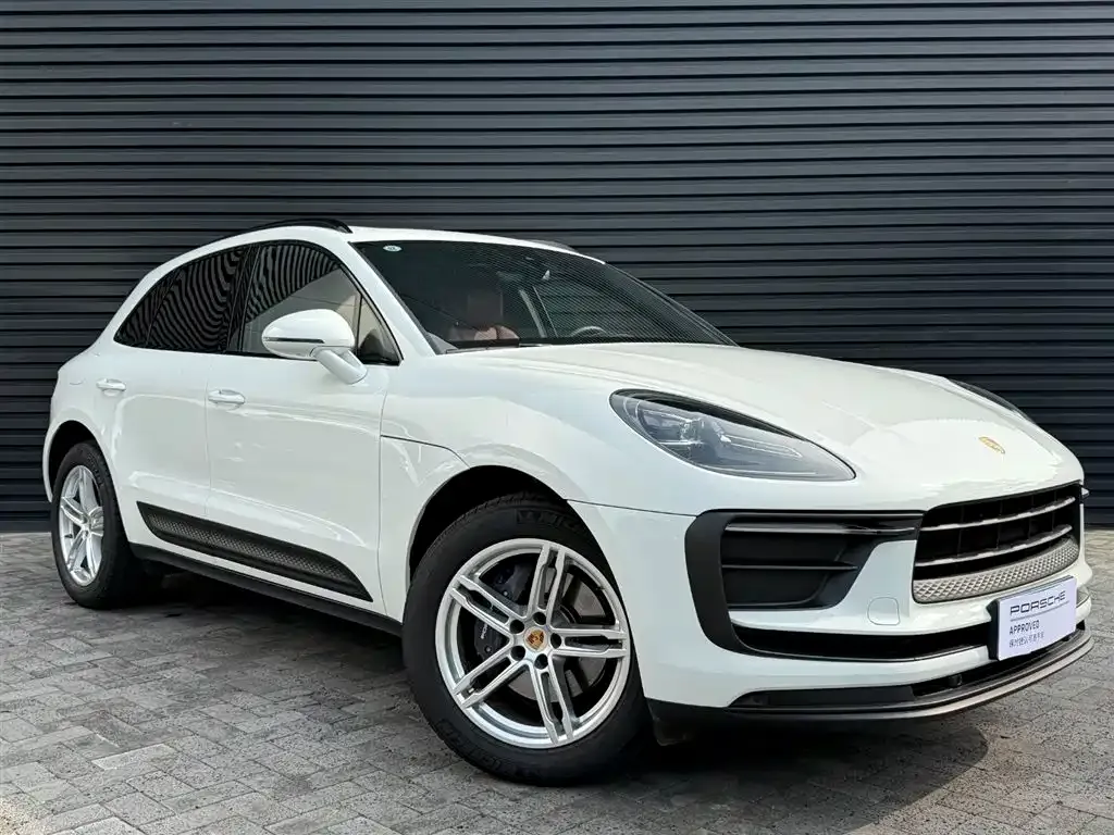Porsche Macan — фото 1
