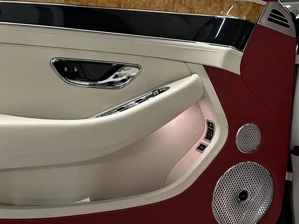 Bentley Continental 2021 из CN, фото 10