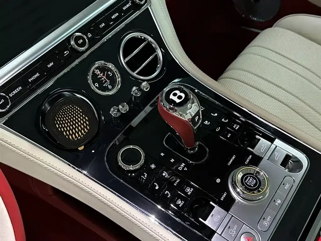 Bentley Continental 2021 из CN, фото 7