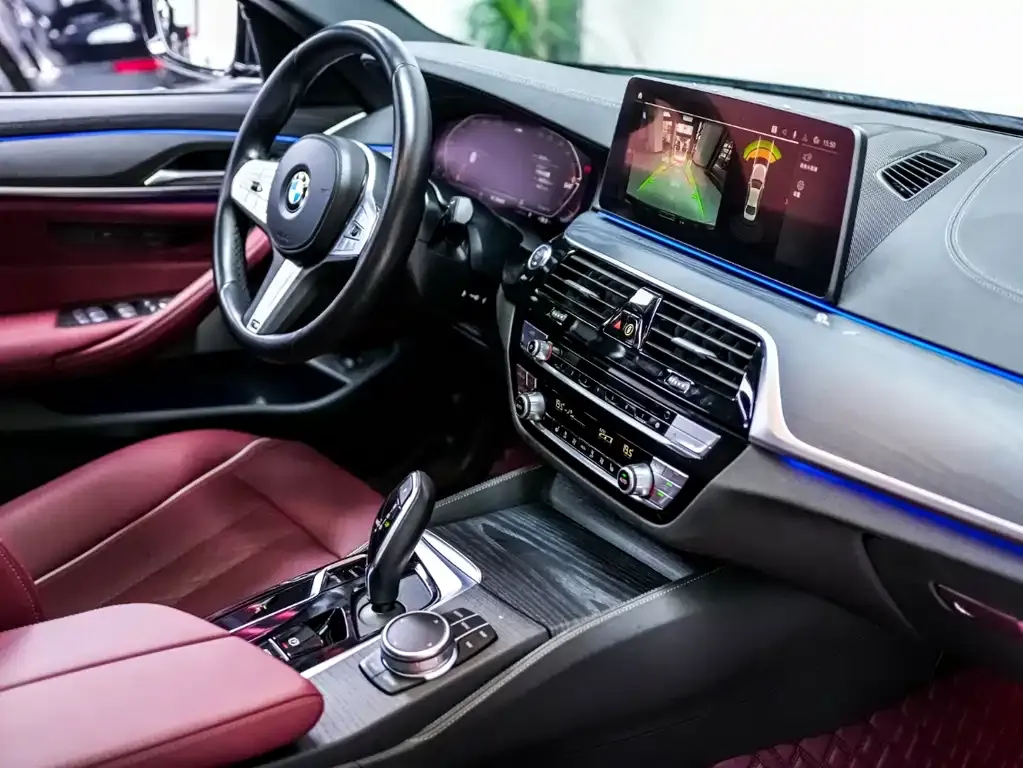 BMW 5 Series — фото 4