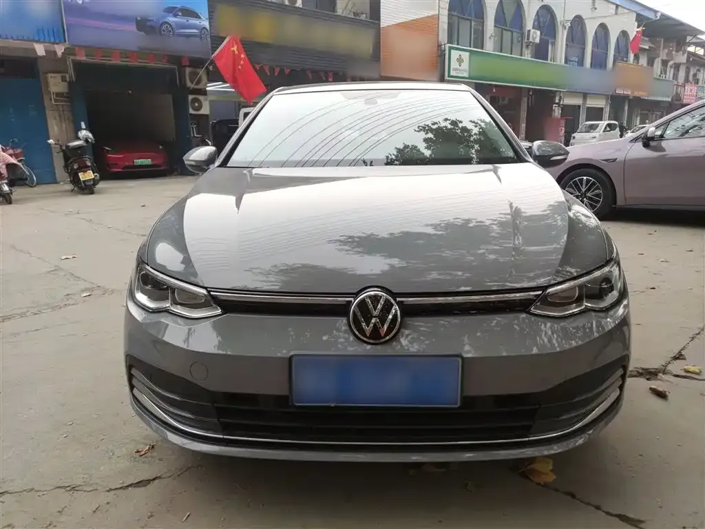 Volkswagen Golf 2024 из CN, фото 3