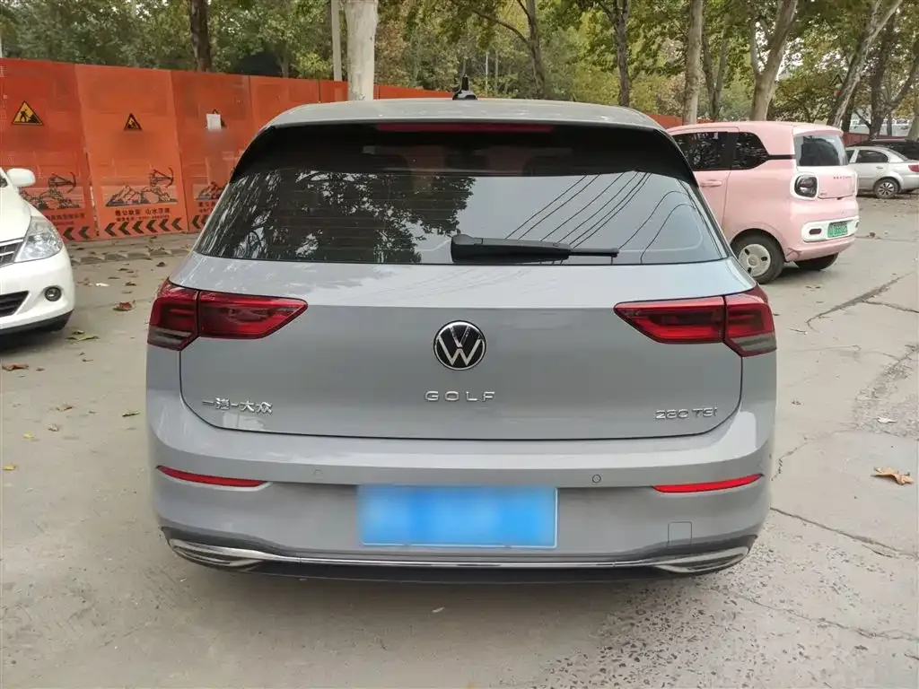 Volkswagen Golf 2024 из CN, фото 6