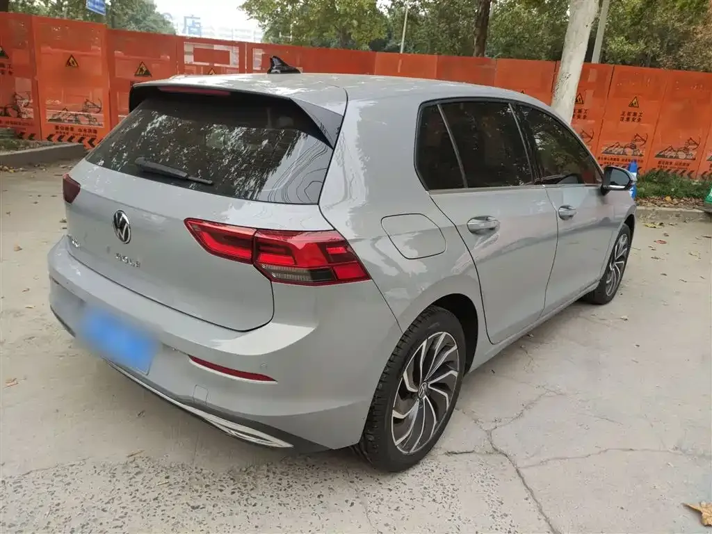 Volkswagen Golf 2024 из CN, фото 7