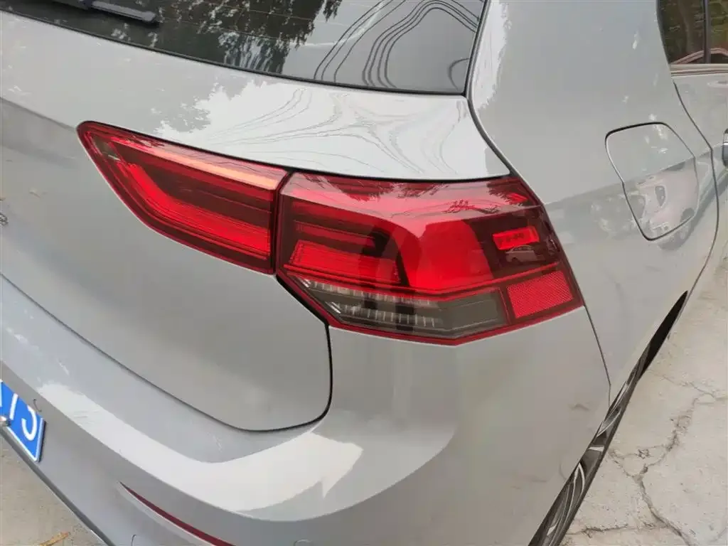 Volkswagen Golf 2024 из CN, фото 8