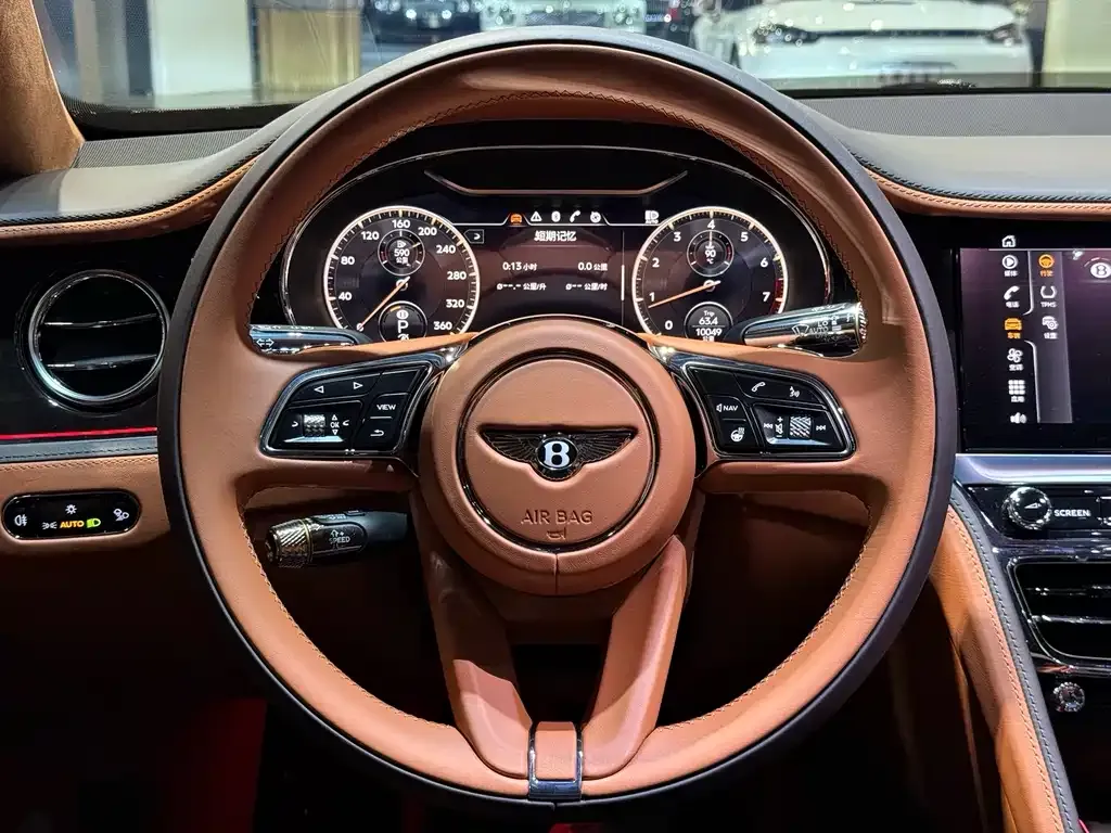 Bentley Flying Spur — фото 8