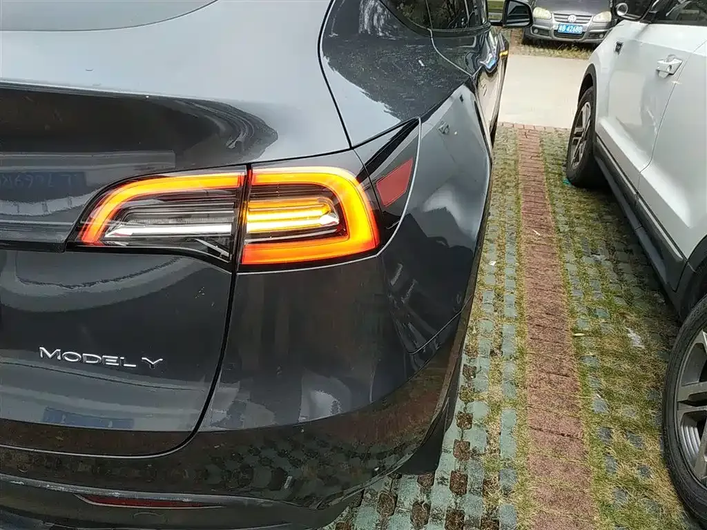 Tesla Model Y 2022 из CN, фото 10