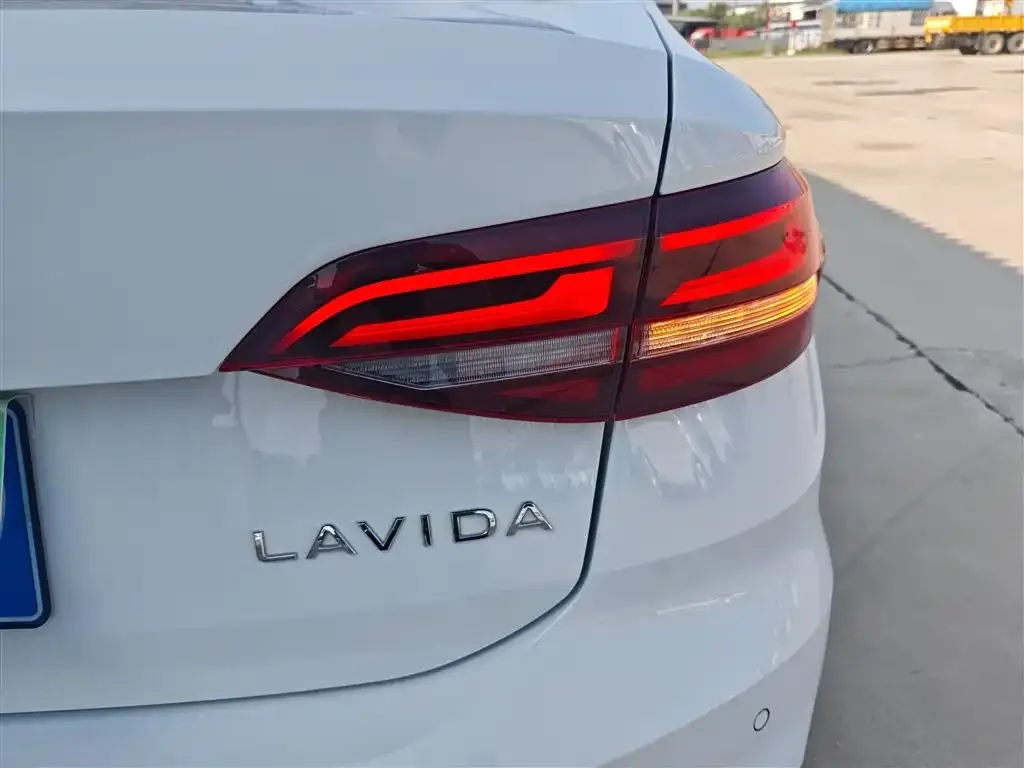 Volkswagen Lavida 2023 из CN, фото 8