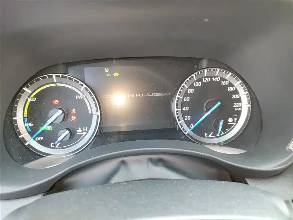 Toyota Crown Kluger 2021 из CN, фото 5
