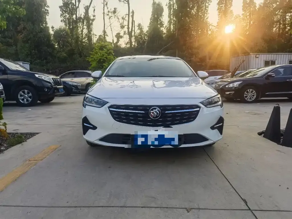 Buick Regal 2022 из CN, фото 2