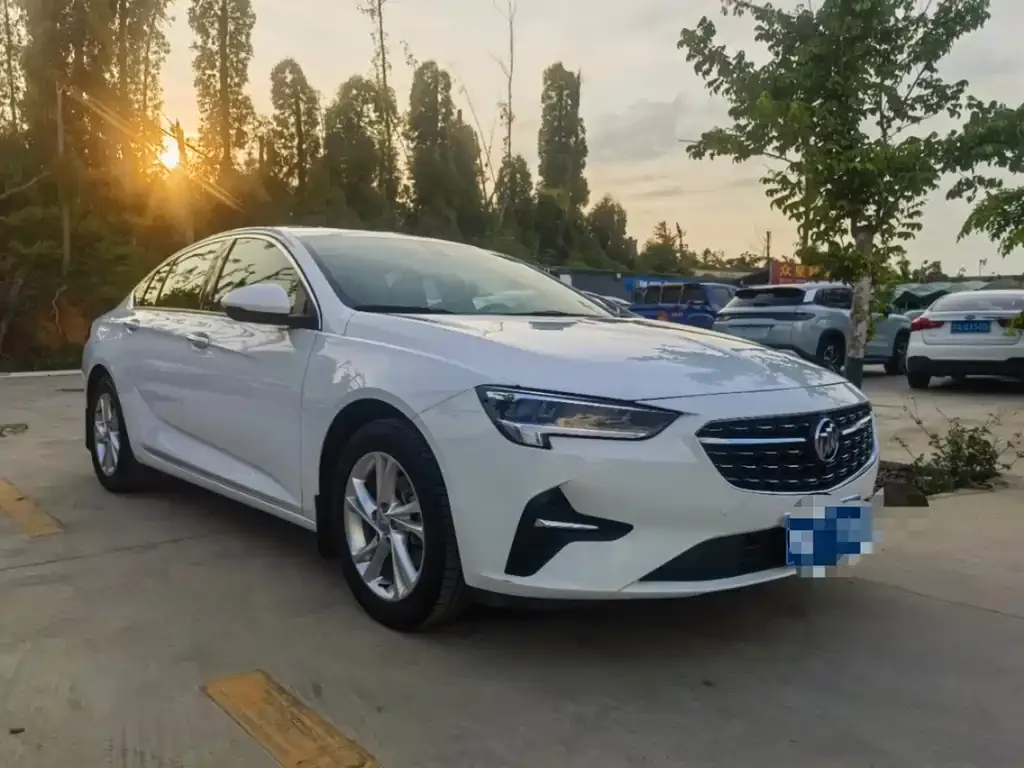 Buick Regal 2022 из CN, фото 3