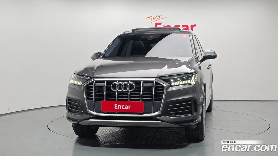 Audi Q7 2021 из KR, фото 3