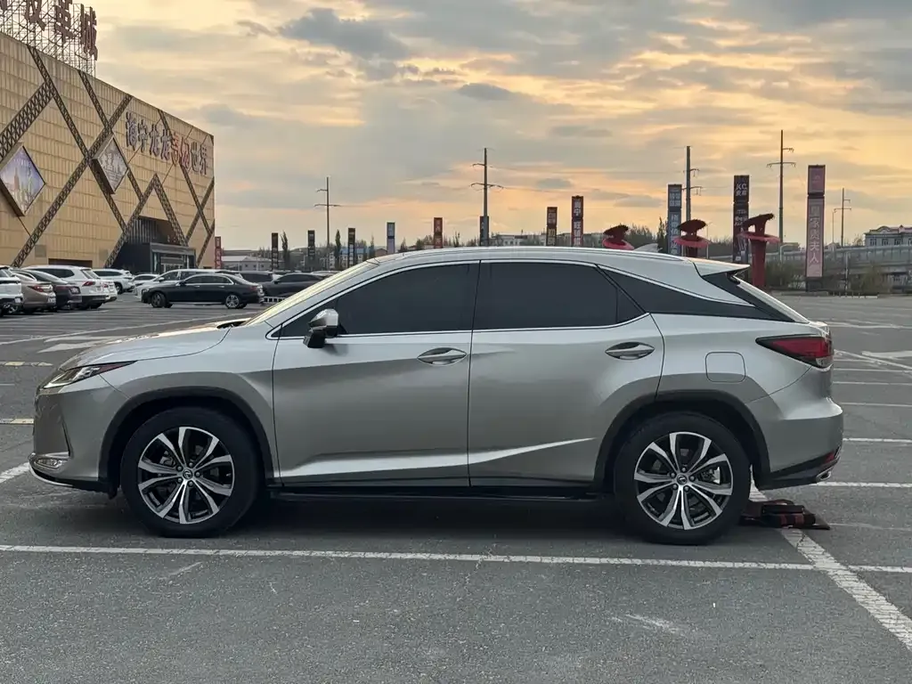 Lexus RX 2021 из CN, фото 2