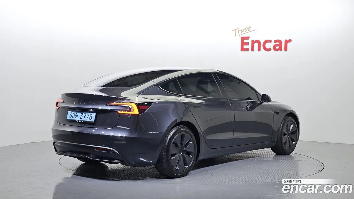 Tesla Model 3 2025 из KR, фото 2