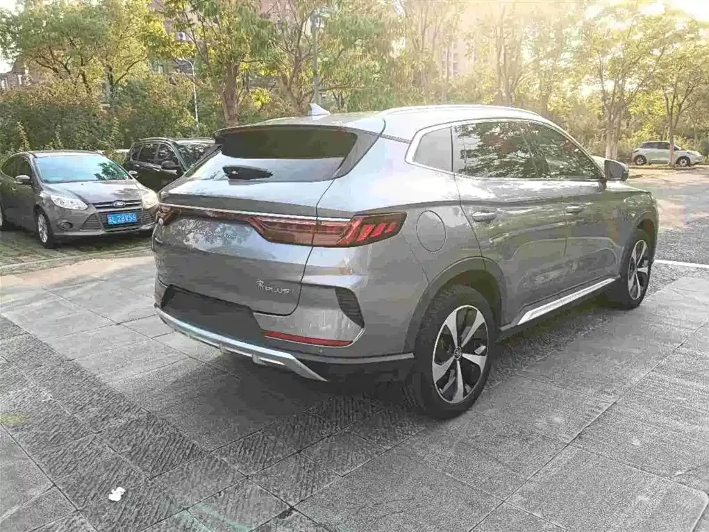 BYD PLUS New Energy — фото 4