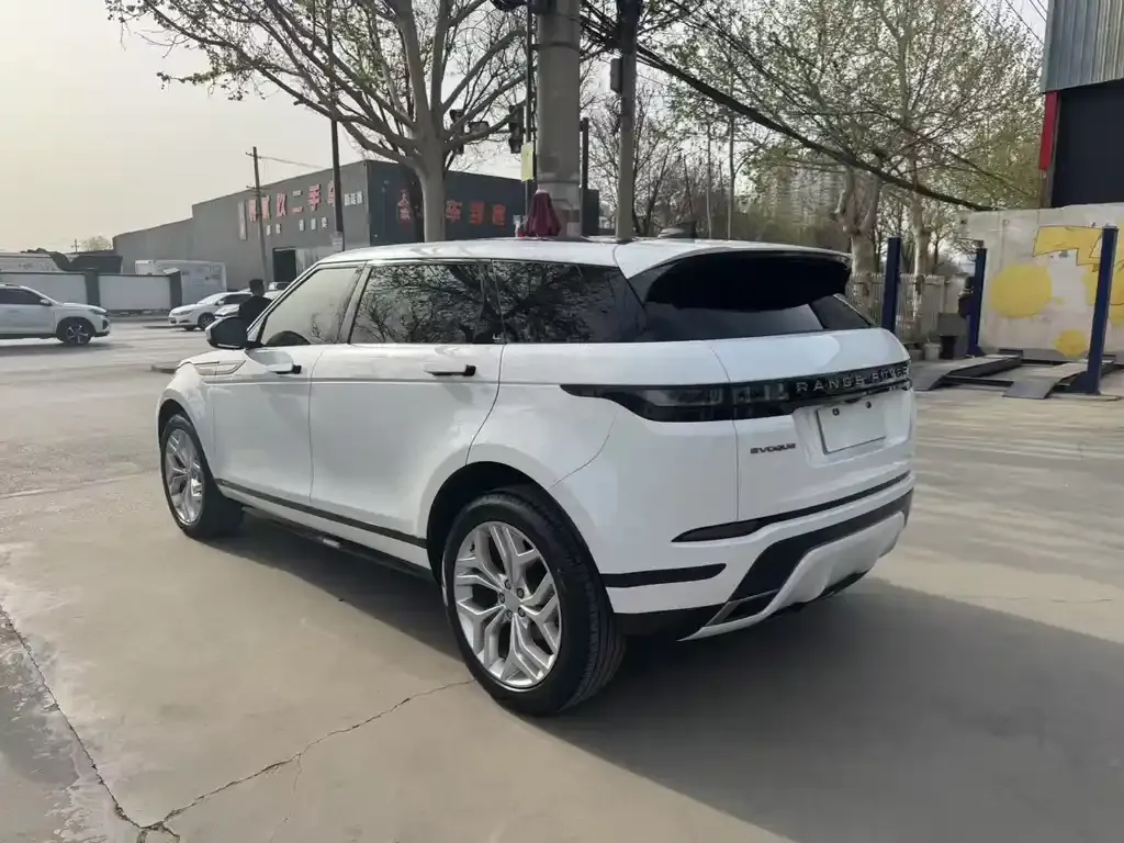Land Rover Evoque — фото 9