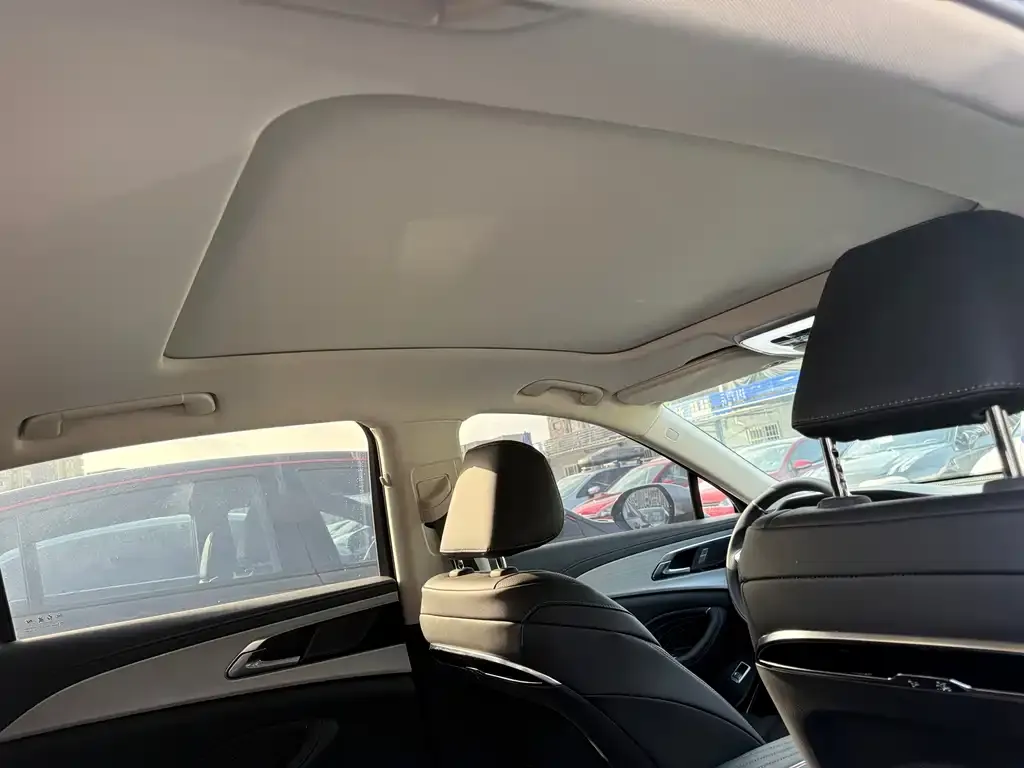 Hongqi H5 2024 из CN, фото 10