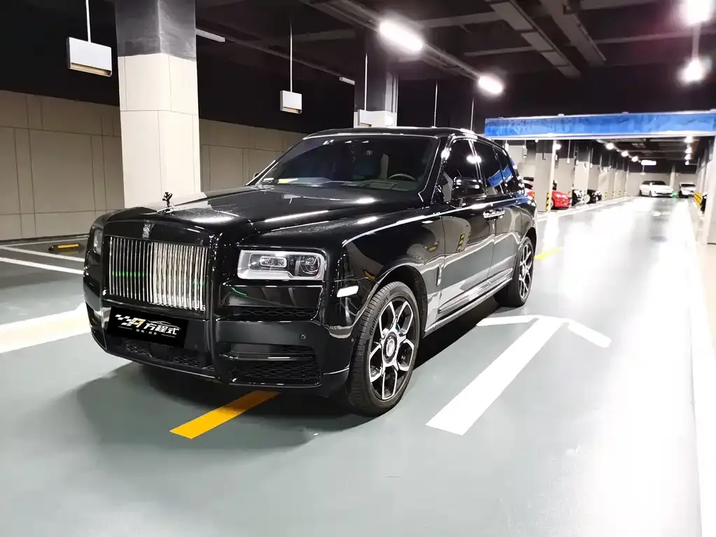 Rolls-Royce Cullinan — фото 1