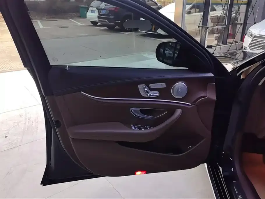 Mercedes-Benz E-Class 2023 из CN, фото 7