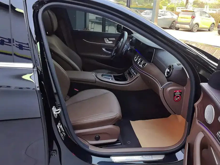 Mercedes-Benz E-Class 2023 из CN, фото 8