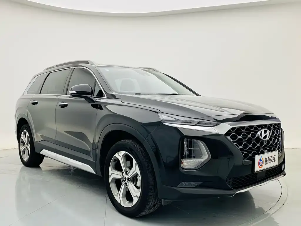 Hyundai Santa Fe — фото 3