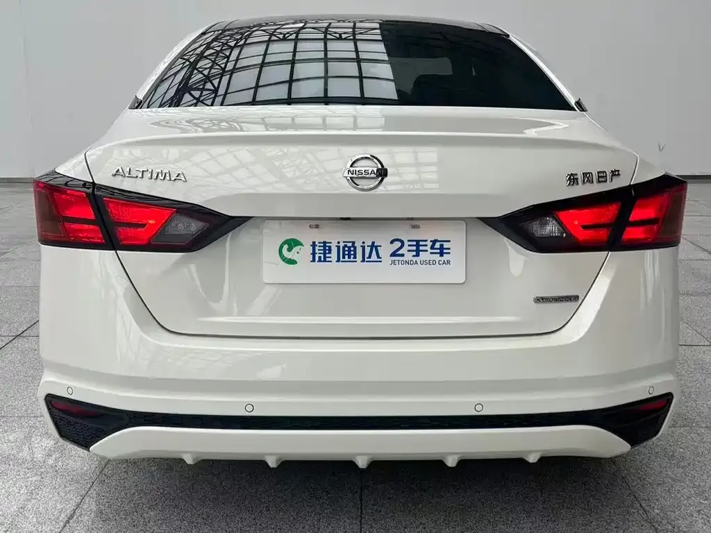 Nissan Teana — фото 4