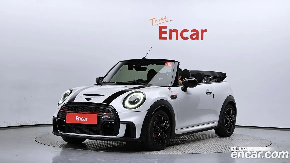 Mini Cooper Convertible — фото 1