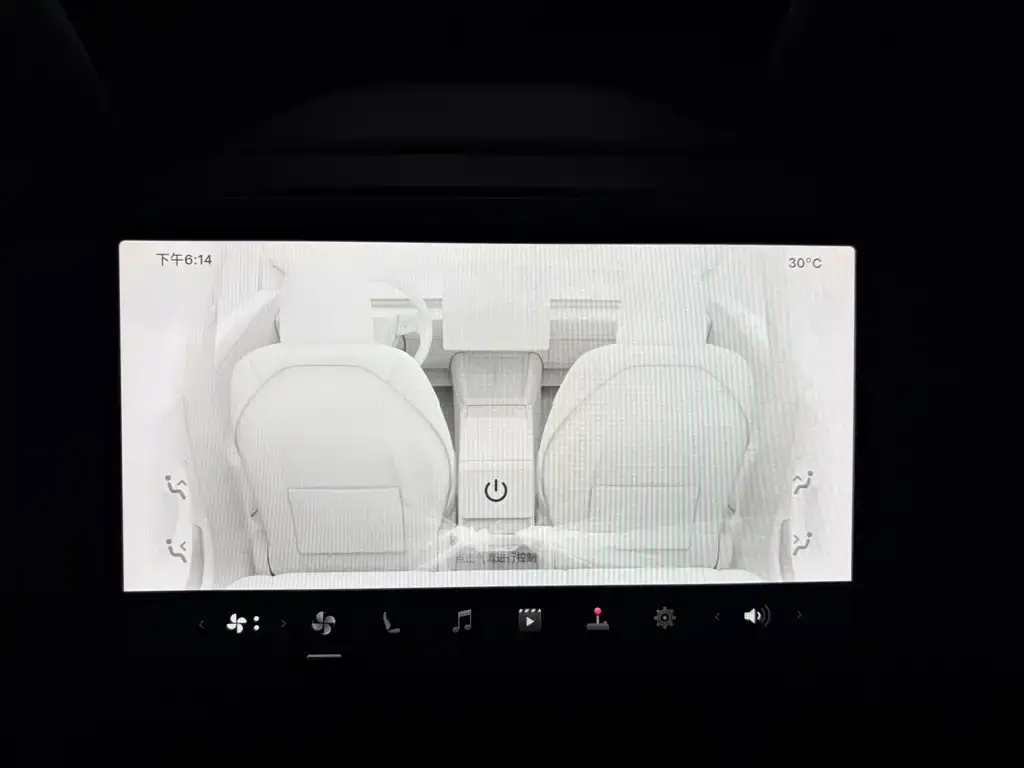 Tesla Model 3 — фото 8