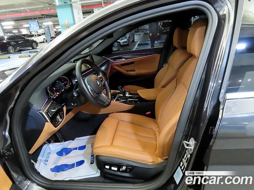 BMW 5-Series — фото 10