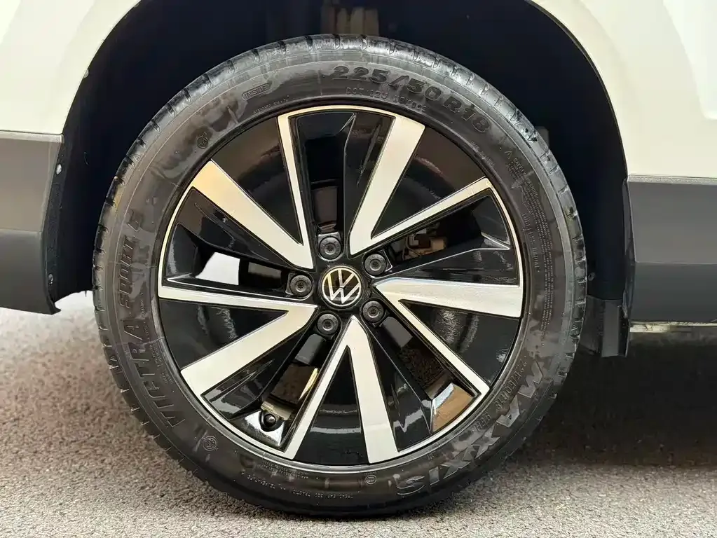 Volkswagen Tharu — фото 10