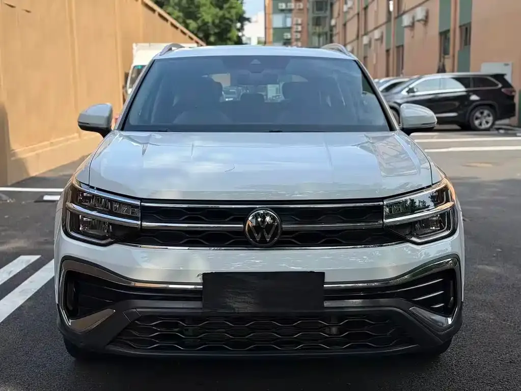 Volkswagen Tharu — фото 2