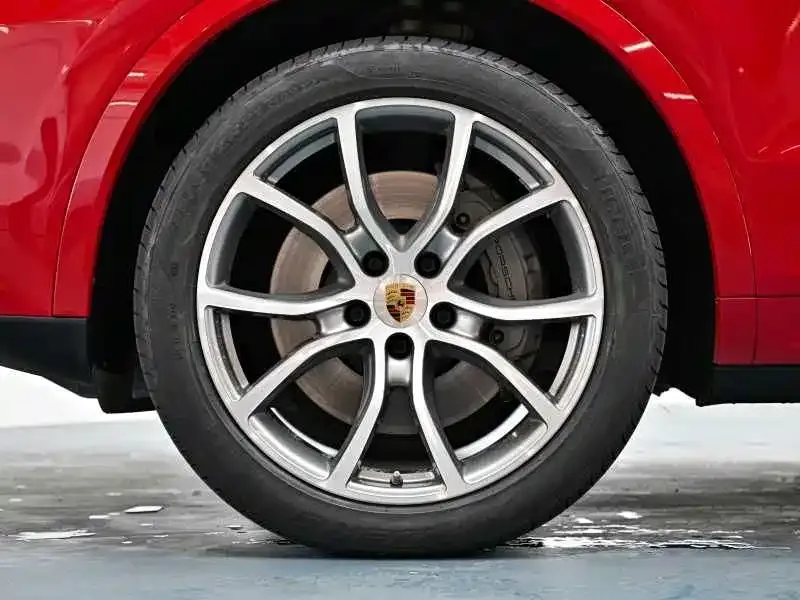 Porsche Cayenne — фото 4