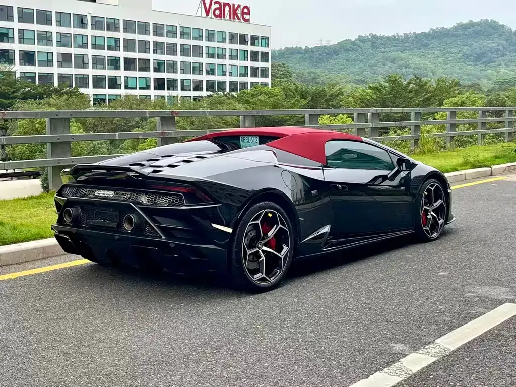 Lamborghini Huracan 2022 из CN, фото 7