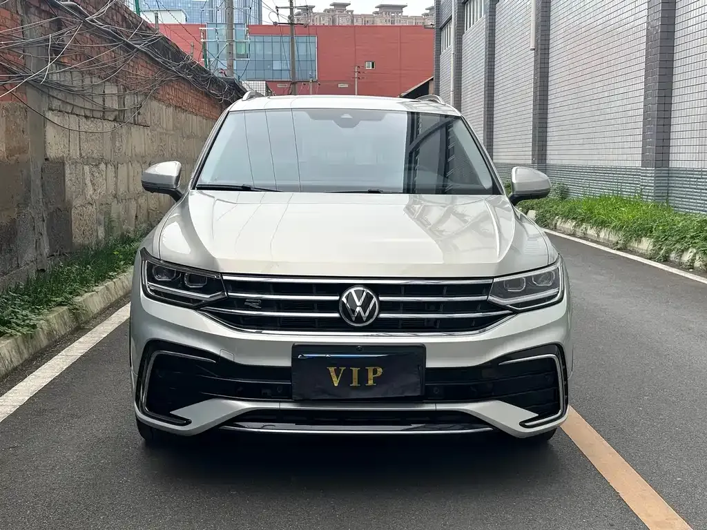 Volkswagen Tiguan L 2023 из CN, фото 2