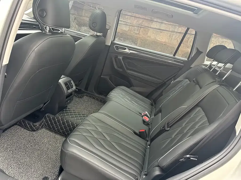 Volkswagen Tiguan L 2023 из CN, фото 7