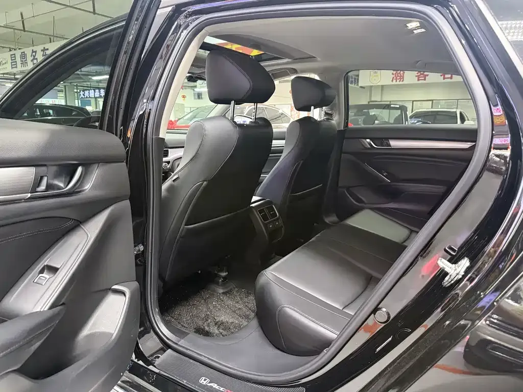Honda Accord 2022 из CN, фото 9
