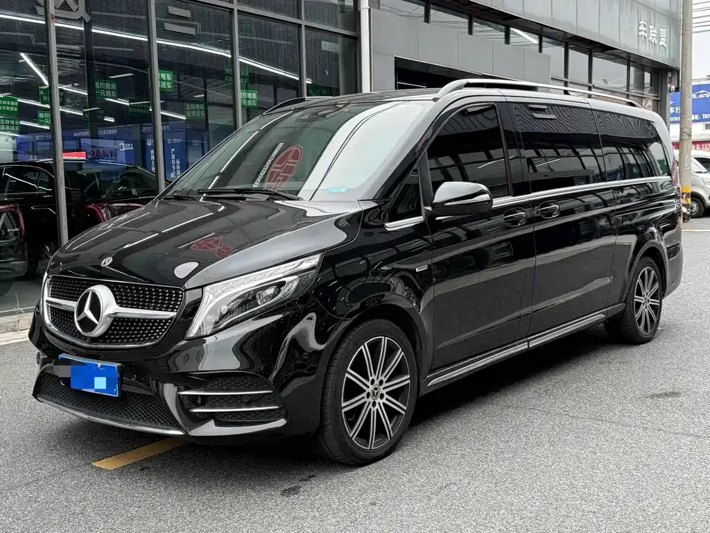 Mercedes-Benz V-Class — фото 1