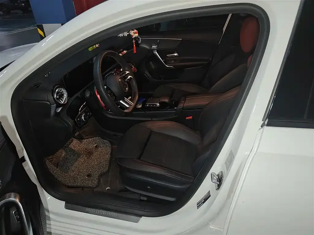 Mercedes-Benz A-Class 2023 из CN, фото 7