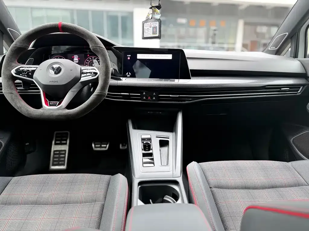 Volkswagen Golf GTI 2022 из CN, фото 10