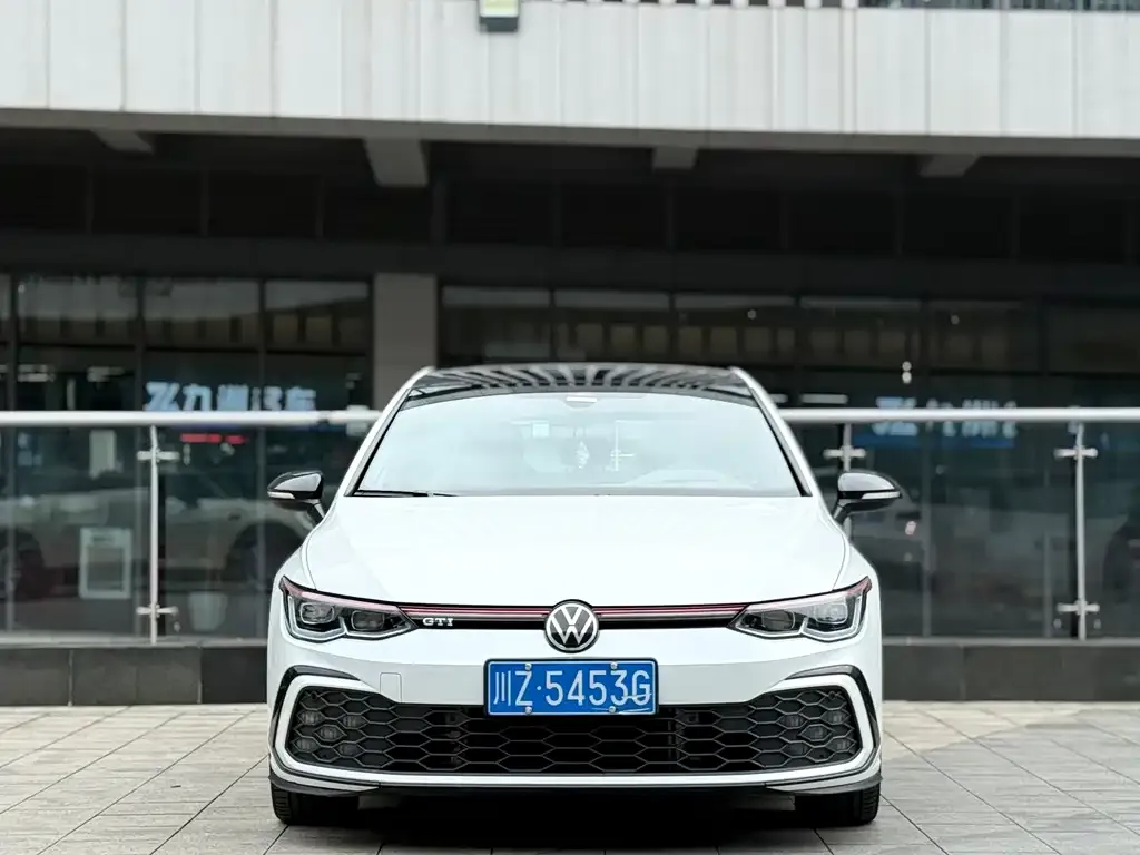 Volkswagen Golf GTI 2022 из CN, фото 2
