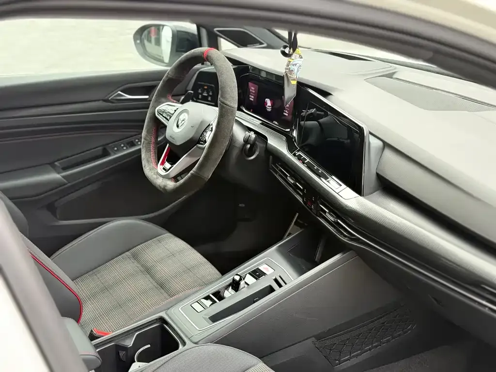 Volkswagen Golf GTI 2022 из CN, фото 7