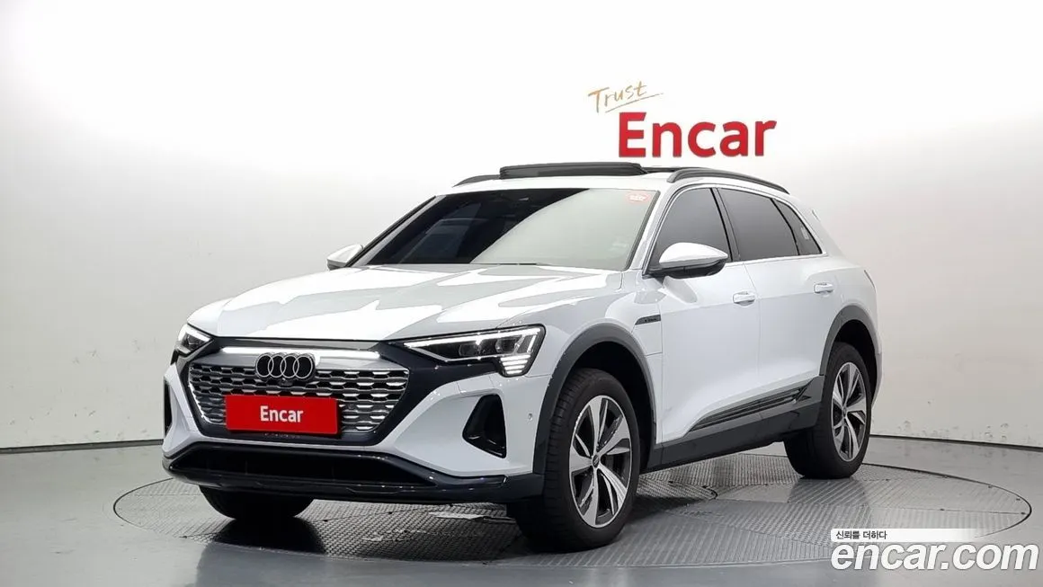 Audi Q8 e-tron